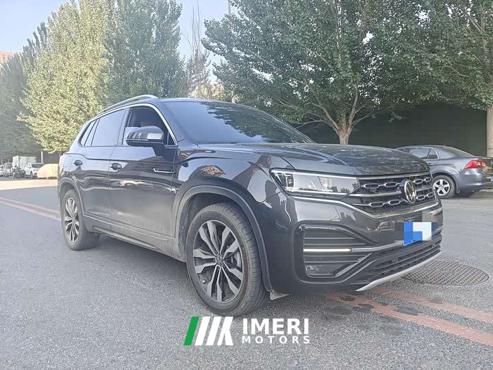 Volkswagen Taos 380TSI AWD R-Line Smart Connected Edition