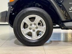 Jeep Wrangler 2.0T Sahara Four-Door - ფოტო 10