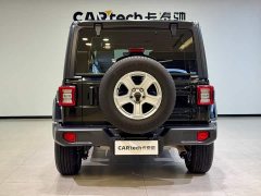 Jeep Wrangler 2.0T Sahara Four-Door - ფოტო 4