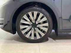 Tesla Model Y Long Range All-Wheel Drive - ფოტო 10