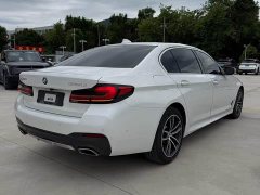 BMW 5 Series 525Li M Sport Package - ფოტო 8