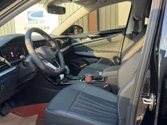 Volkswagen Passat Outstanding Edition 380TSI Starry Sky Dragon Prestige - ფოტო 4