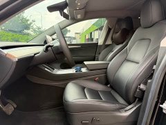 Tesla Model Y Rear-Wheel Drive - ფოტო 12