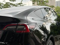 Tesla Model Y Rear-Wheel Drive - ფოტო 8