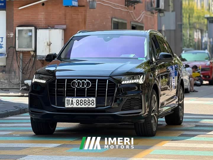 Audi Q7 55 TFSI quattro S line Sport