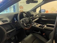 Toyota Sienna 2026 2.5L Hybrid FWD Luxury - ფოტო 4