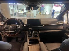 Toyota Sienna 2026 2.5L Hybrid FWD Luxury - ფოტო 5