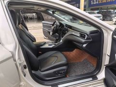 Toyota Camry Hybrid Luxury - ფოტო 11