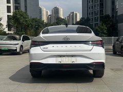 Hyundai Elantra 1.5L CVT GLX Elite - ფოტო 11