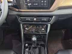 Volkswagen Touareg 2022 280TSI FWD Luxury Edition - ფოტო 14