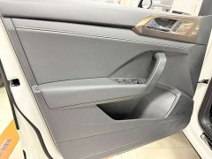 Volkswagen Touareg 2022 280TSI FWD Luxury Edition - ფოტო 7