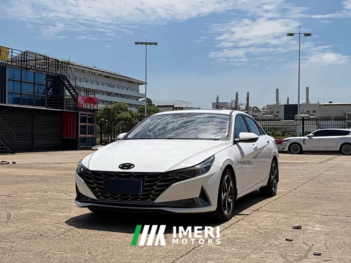 Hyundai Elantra 2022 1.5L CVT Luxury - ავტომობილი ჩინეთიდან