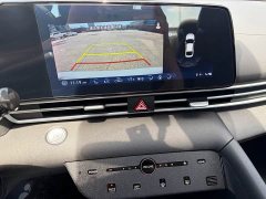 Hyundai Elantra 2022 1.5L CVT Luxury - ფოტო 13