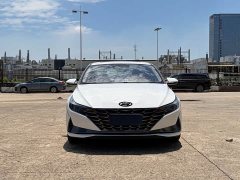 Hyundai Elantra 2022 1.5L CVT Luxury - ფოტო 2
