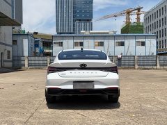 Hyundai Elantra 2022 1.5L CVT Luxury - ფოტო 5