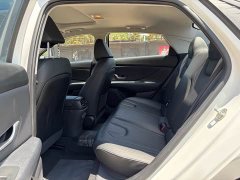 Hyundai Elantra 2022 1.5L CVT Luxury - ფოტო 9