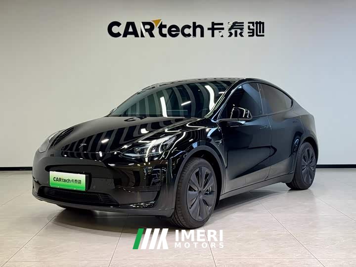 Tesla Model Y Rear-Wheel Drive