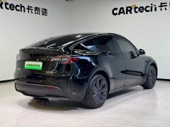 Tesla Model Y Rear-Wheel Drive - ფოტო 4