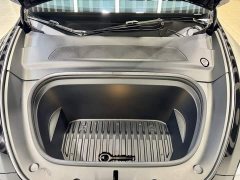 Tesla Model Y Rear-Wheel Drive - ფოტო 9