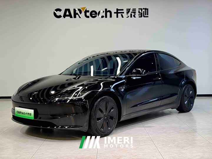 Tesla Model 3 Rear-Wheel Drive