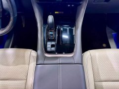 Toyota Alphard Hybrid 2.5L Premium Edition - ფოტო 18
