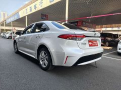 Toyota Corolla 1.8L CVT Luxury - ფოტო 6