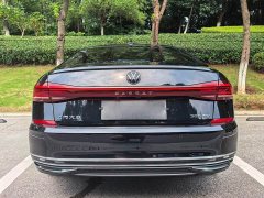 Volkswagen Passat 2023 380TSI Luxury - ფოტო 5