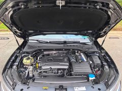 Volkswagen Passat 2023 380TSI Luxury - ფოტო 8
