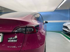 Tesla Model Y Long Range All-Wheel Drive - ფოტო 10