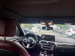 BMW 5 Series 525Li M Sport Package - ფოტო 12