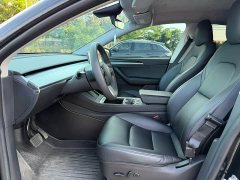 Tesla Model Y Rear-Wheel Drive - ფოტო 4