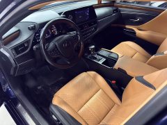 Lexus ES 300h Premium Edition - ფოტო 5