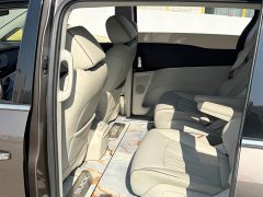 Buick GL8 Land Executive Cabin 652T Luxury - ფოტო 7