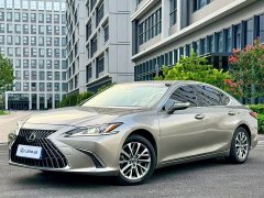 Lexus ES 2022 300h Excellence Edition - ფოტო 1