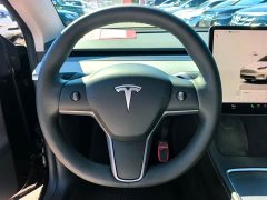 Tesla Model Y Long Range All-Wheel Drive - ფოტო 3