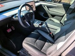 Tesla Model Y Long Range All-Wheel Drive - ფოტო 6