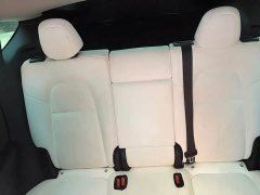 Tesla Model Y Standard Range RWD - ფოტო 13