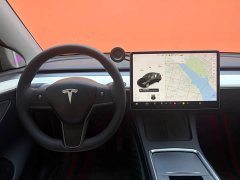Tesla Model Y Standard Range RWD - ფოტო 17