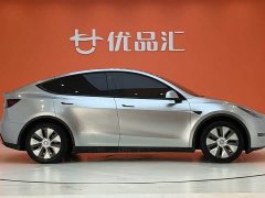 Tesla Model Y Standard Range RWD - ფოტო 5