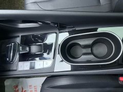 Hyundai Elantra 1.5L CVT Luxury - ფოტო 17