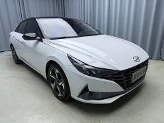 Hyundai Elantra 1.5L CVT Luxury - ფოტო 3