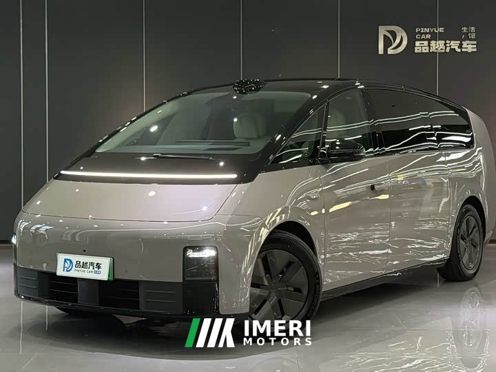 Li Auto Li Xiang MEGA Ultra