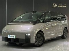 Li Auto Li Xiang MEGA Ultra - ფოტო 1