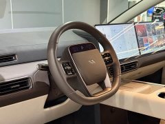 Li Auto Li Xiang MEGA Ultra - ფოტო 5