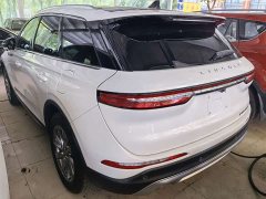 Lincoln Explorer 2.0T Two-Wheel Drive Premium - ფოტო 10