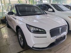 Lincoln Explorer 2.0T Two-Wheel Drive Premium - ფოტო 3