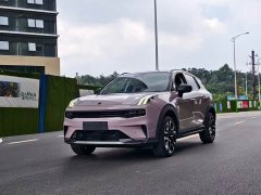 Lynk & Co Geely Lynk & Co 06 2021 1.5T Shero Pink Special Edition - ფოტო 1