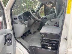 Tuouyano Tuoyano 2.0T Manual Jixiang Long Wheelbase Mid-roof Rear Single Tire 7/9 Seater - ფოტო 7