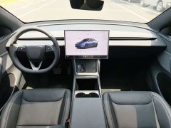 Tesla Model Y Rear-Wheel Drive - ფოტო 11