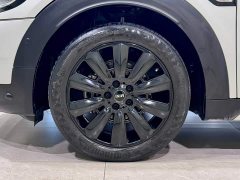 BMW MINI Countryman Facelift 1.5T Cooper Connoisseur - ფოტო 9